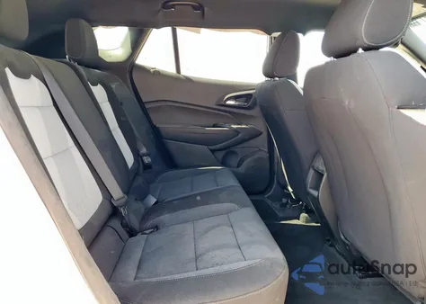 2025 Chevrolet Trax 1Rs z USA, uszkodzony, nr VIN KL77LGEP9SC164799